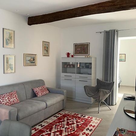Holiday At Chiavari Exterior foto