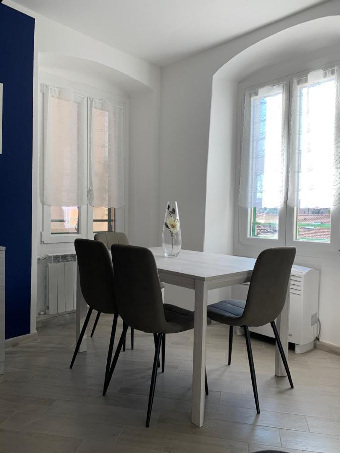 Holiday At Chiavari Exterior foto