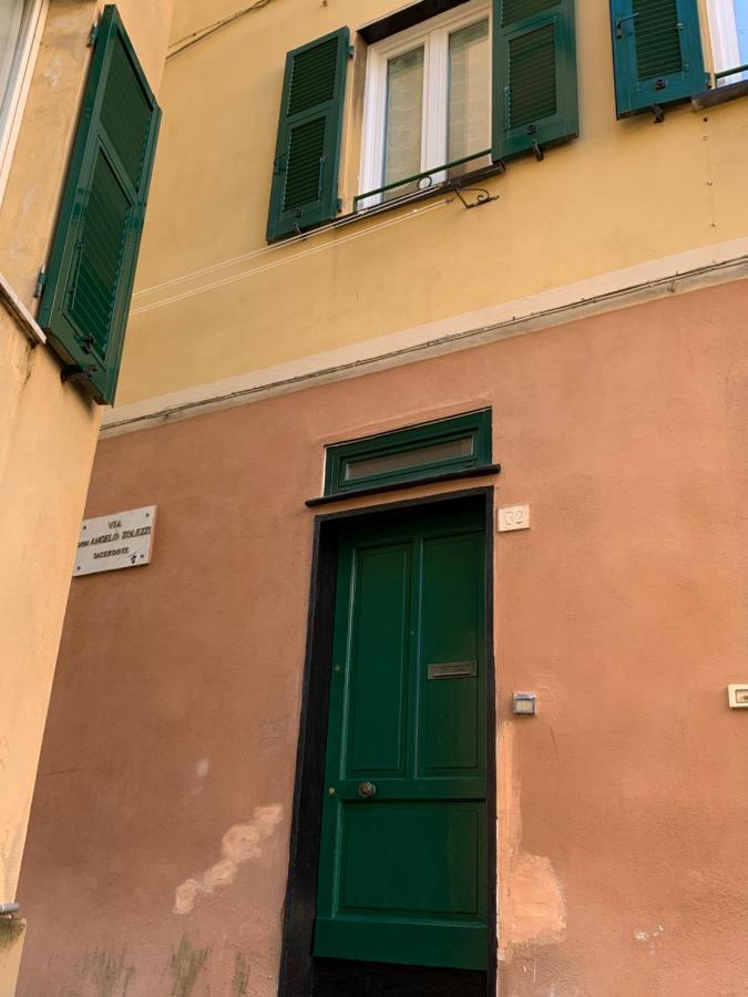 Holiday At Chiavari Exterior foto